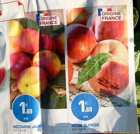 Pêches blanches et nectarines jaunes FRANÇAISES en promotion chez Leclerc